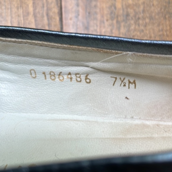 Metallic Mesh Delman Shoes - Picture 5 of 9